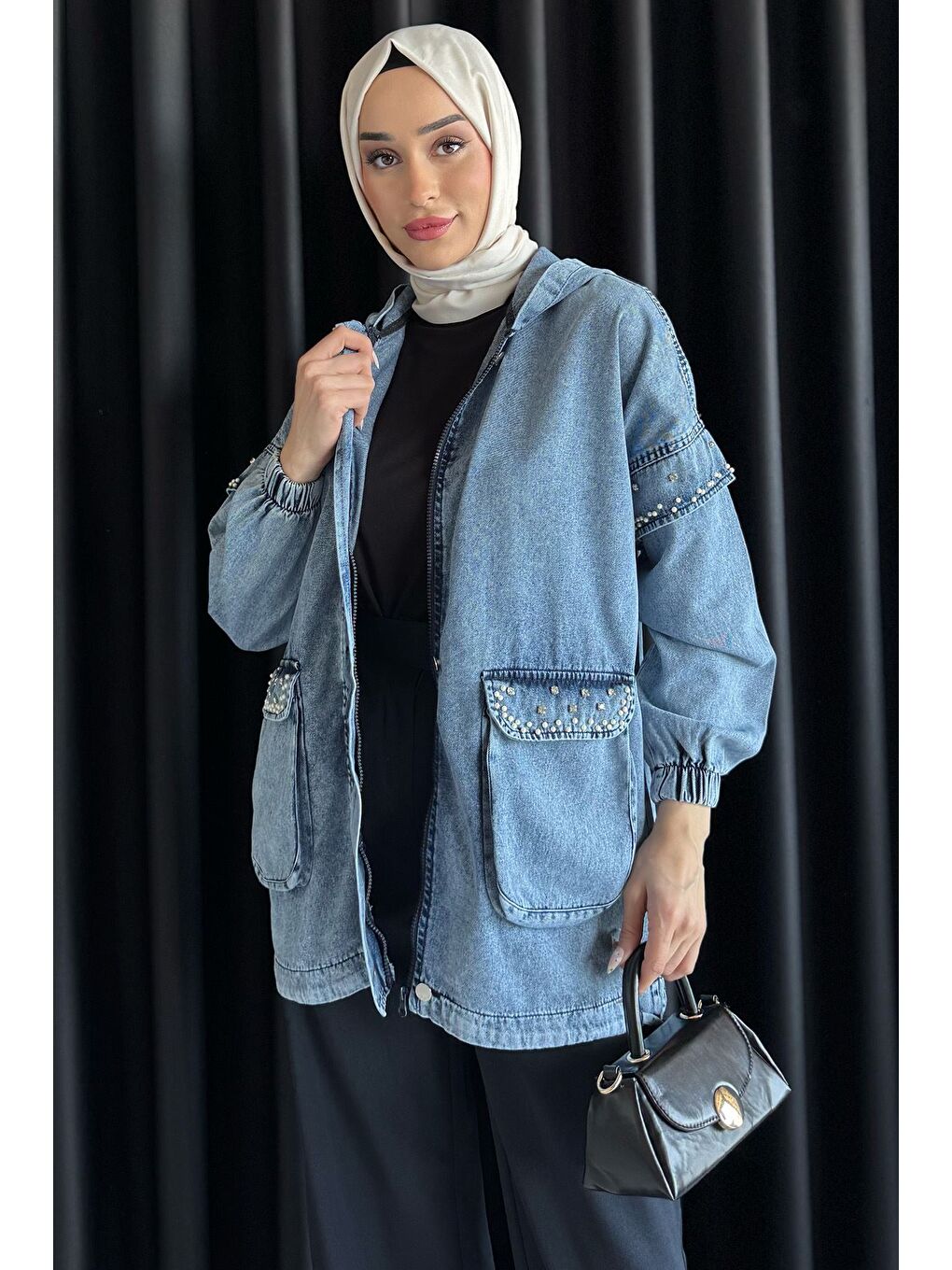 Mavi Kapüşonlu Fermuarlı Taş Detaylı Tesettür Jean Jean Ceket-3