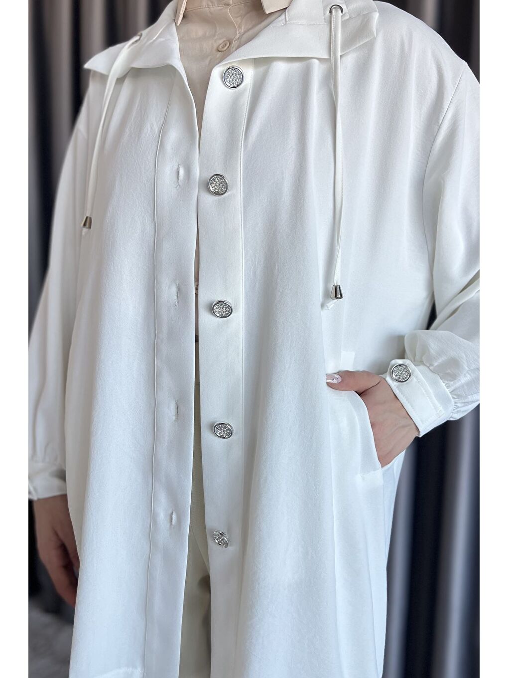 Ekru Yaka Bağcıklı Kol Apoletli Tesettür Kap-7