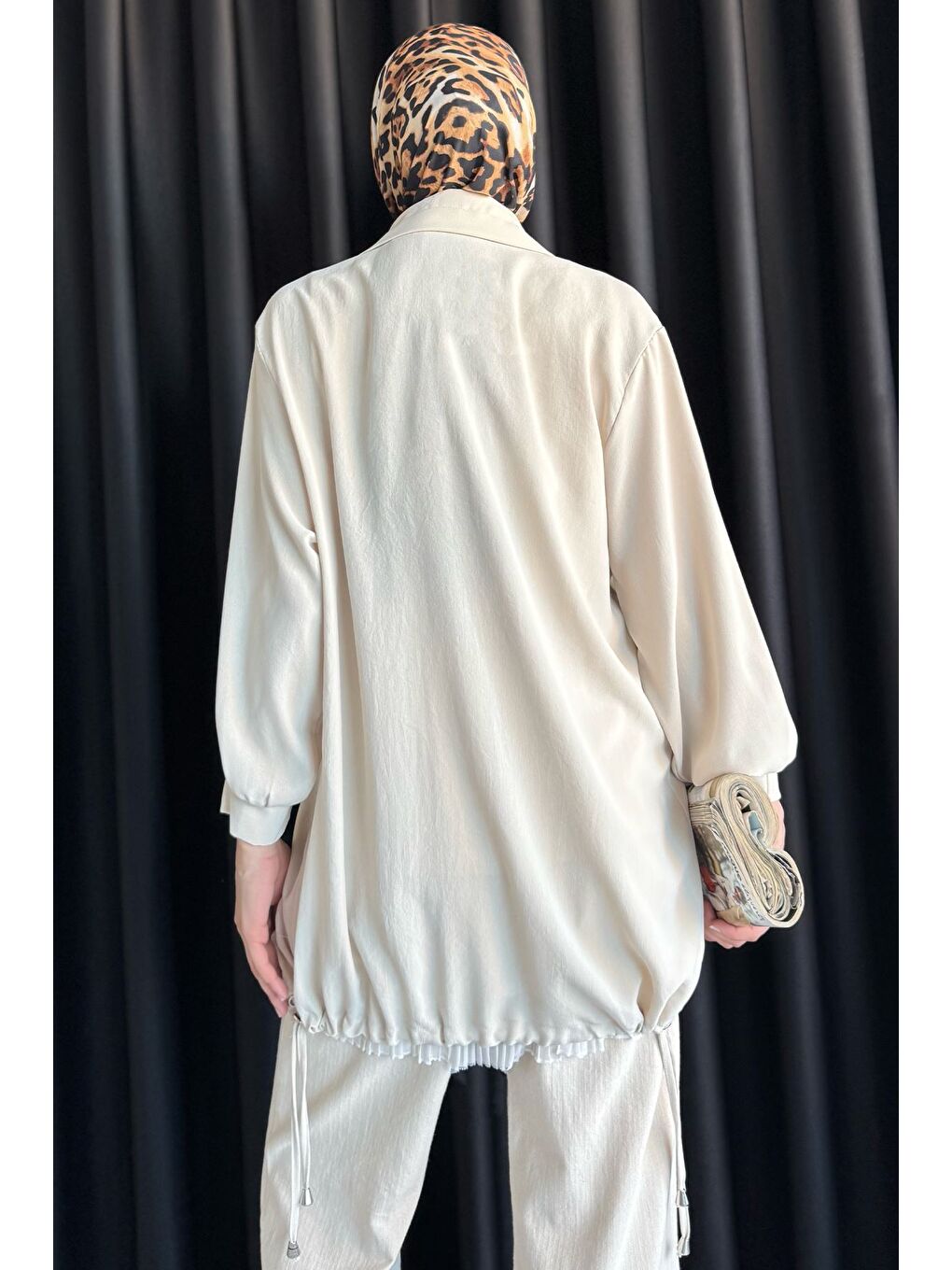 Bej Yaka Bağcıklı Kol Apoletli Tesettür Kap-7