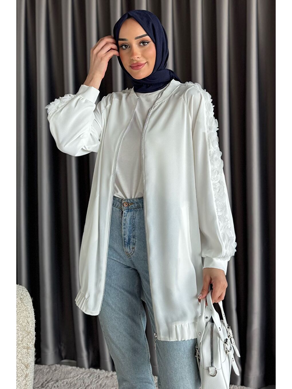 Ekru Kolları Tül Detaylı Tesettür Kap-3