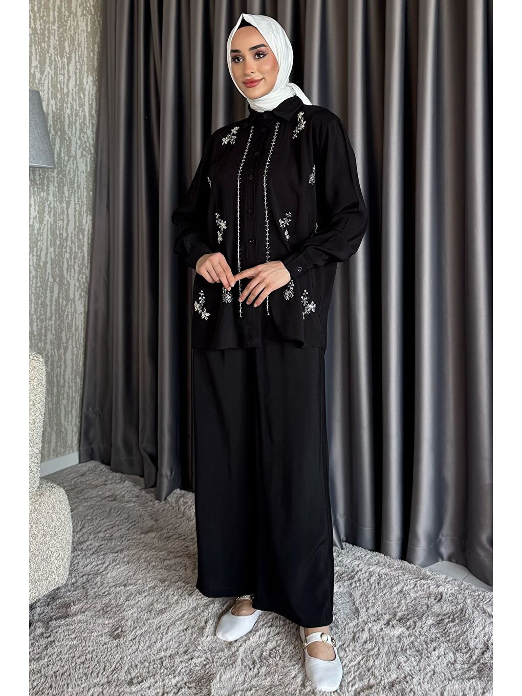 Siyah Kadın Boncuk İşlemeli Tesettür Gömlek Pantolon İkili Takım-3