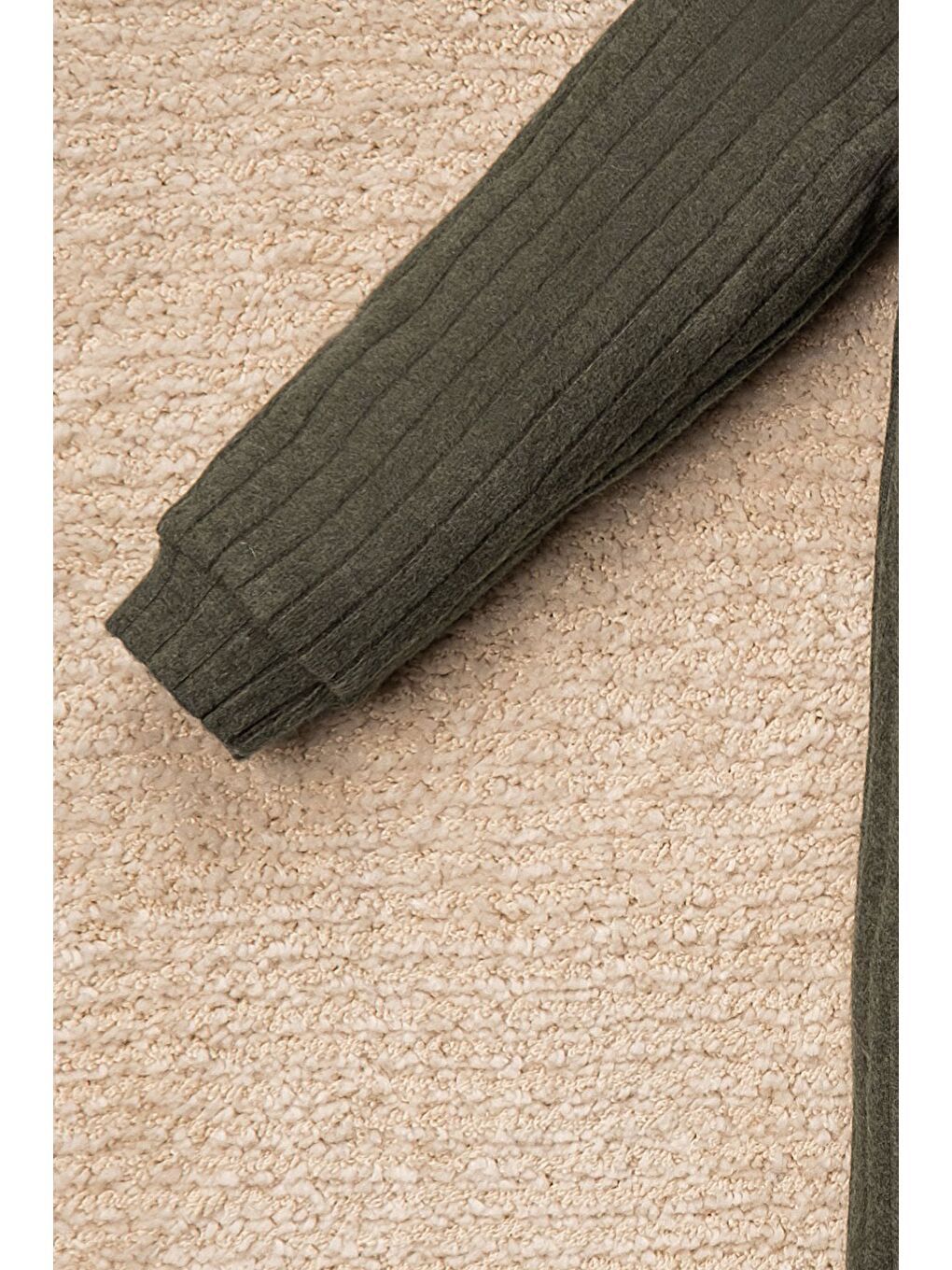 Haki Bereli Güneş Armalı Düz Renk Tulum Bebek Takımı-3