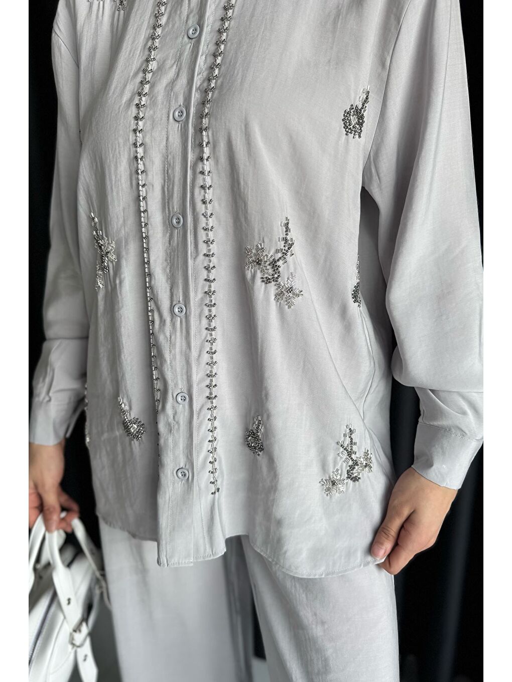 Gri Kadın Boncuk İşlemeli Tesettür Gömlek Pantolon İkili Takım-5