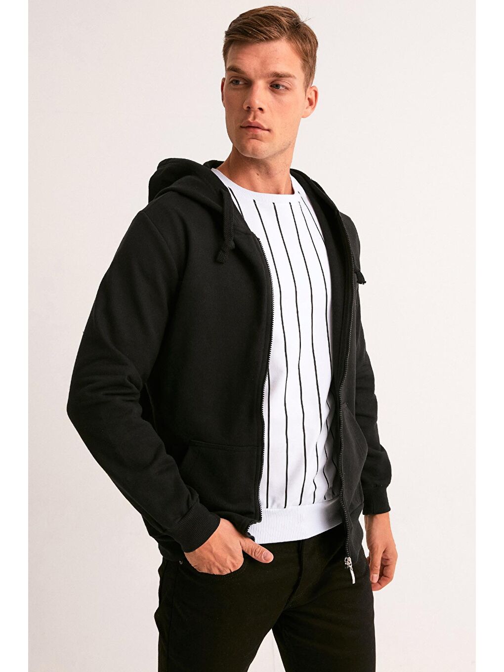 Siyah Kapüşonlu Unisex Fermuarlı Sweatshirt-1