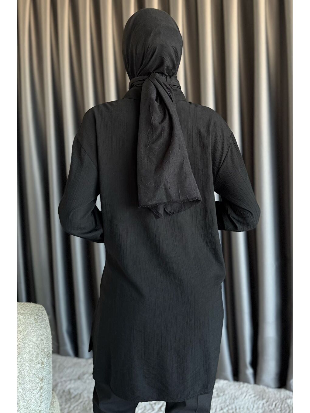 Siyah Yan Bağlamalı Taş İşlemeli Tesettür Tunik-7