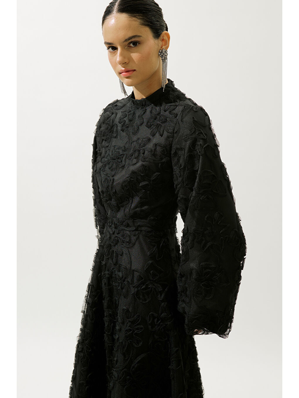 Kabarık Çiçekli Uzun Kol Abiye Elbise Siyah-6