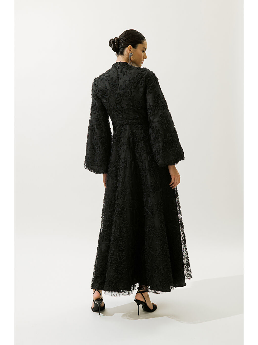 Kabarık Çiçekli Uzun Kol Abiye Elbise Siyah-7