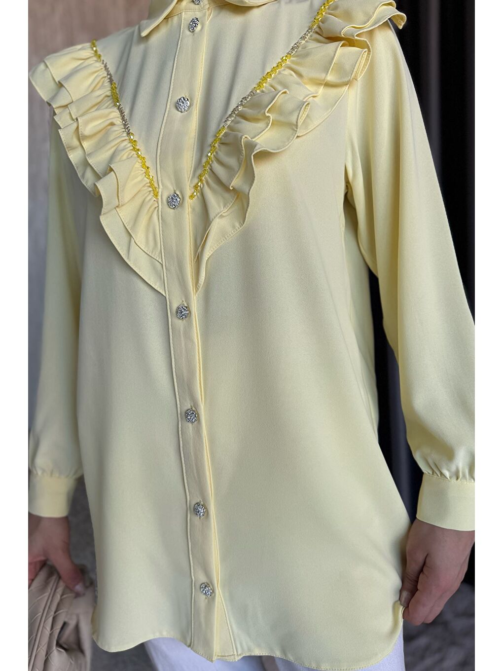 Sarı Fırfırlı Taş İşlemeli Tesettür Gömlek-5