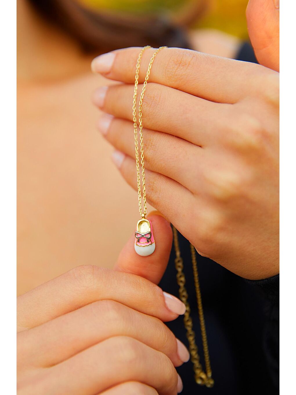 Kadın Pembe Altın Kaplama 925 Ayar Gümüş Mineli Bebek Patiği Kolye