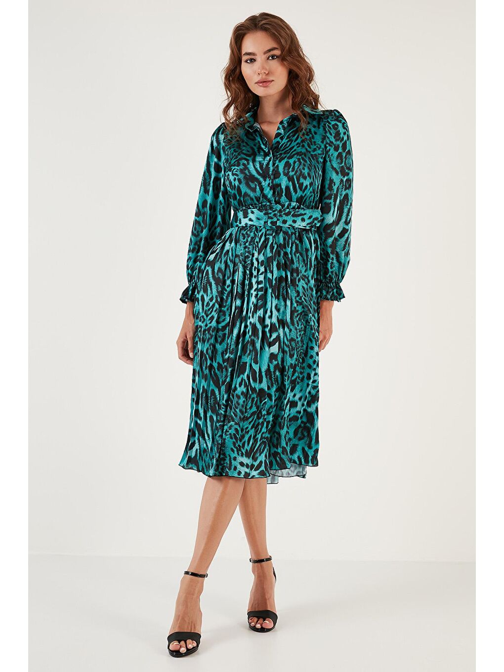 Mavi Leopar Desenli Kemerli Kol Detaylı Piliseli Midi Elbise 611EL201-1