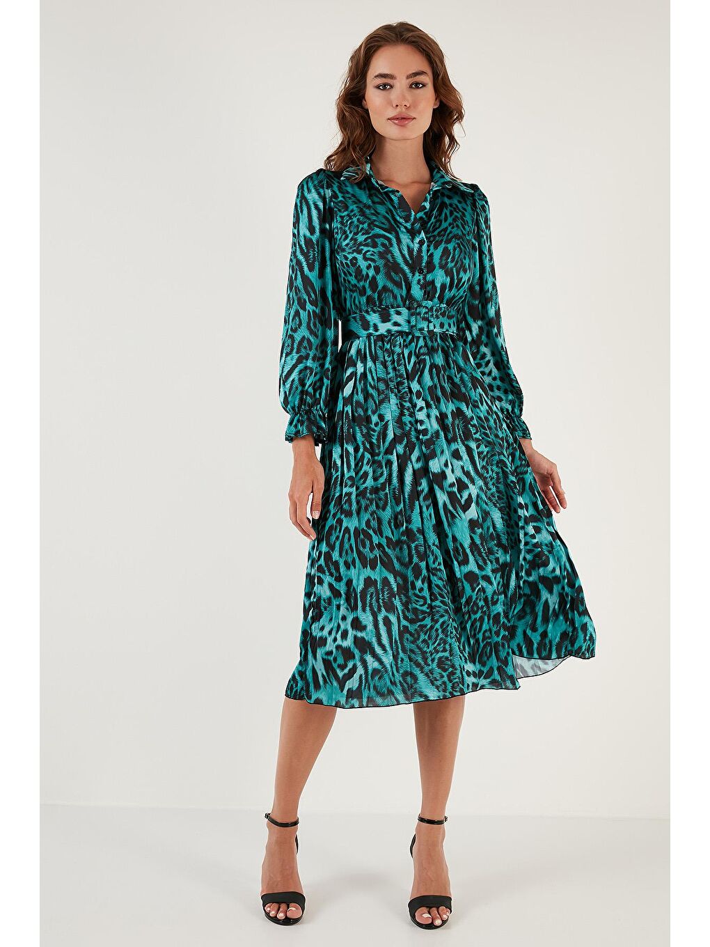 Mavi Leopar Desenli Kemerli Kol Detaylı Piliseli Midi Elbise 611EL201-3