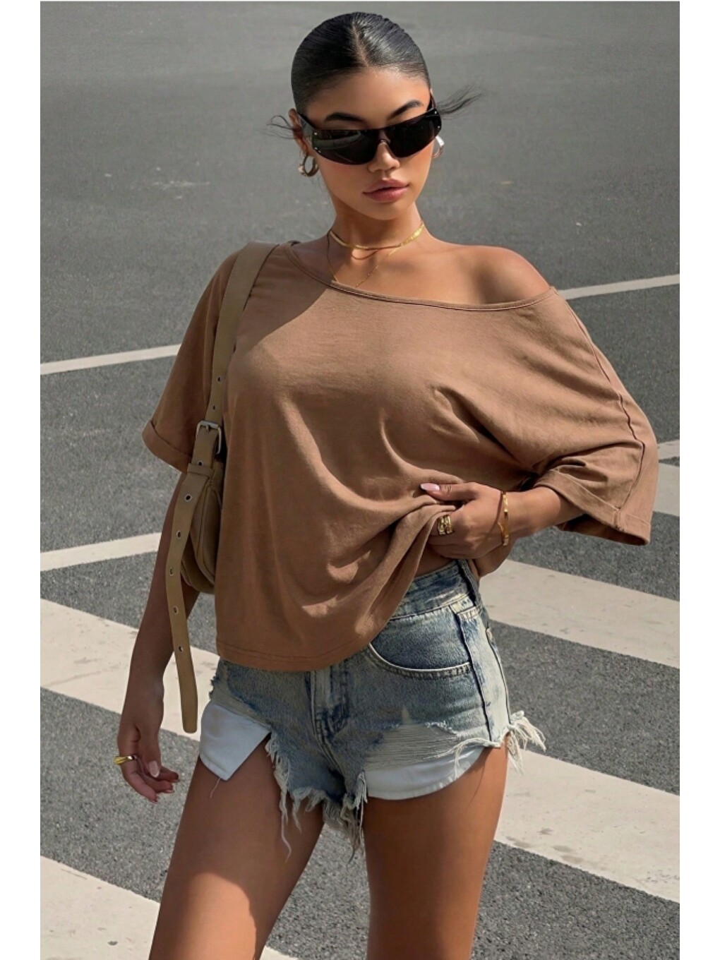 Kahverengi Kadın Oversize Düşük Omuz Basic Tişört – Salaş Kesim Yazlık Rahat T-shirt
