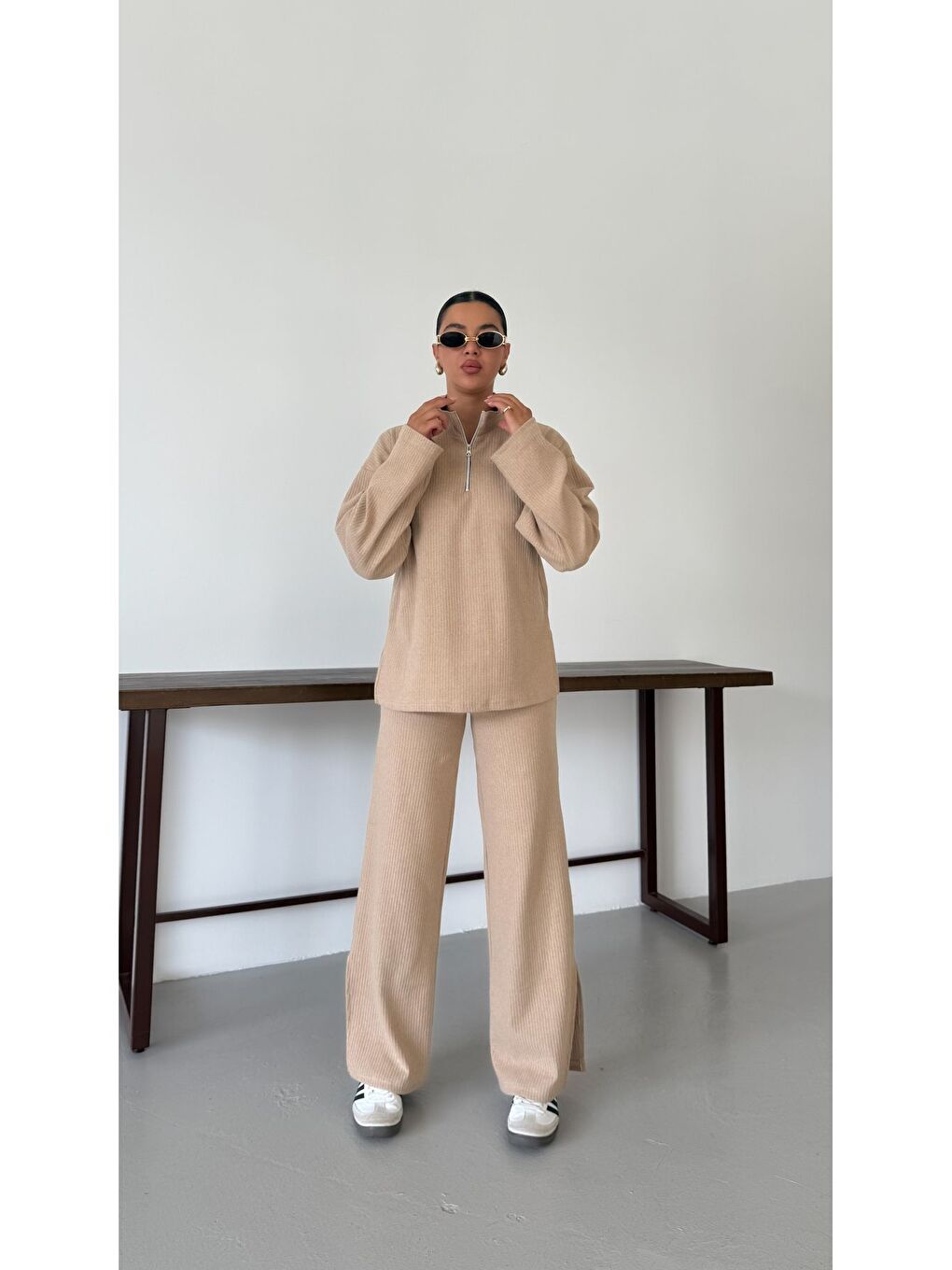 Kadın Bej Yarım Fermuarlı Dik Yaka Kazak Alt-Üst Pantolonlu Takım-2