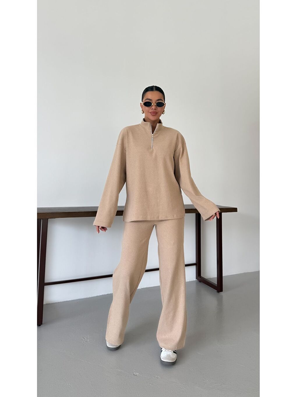 Kadın Bej Yarım Fermuarlı Dik Yaka Kazak Alt-Üst Pantolonlu Takım-3
