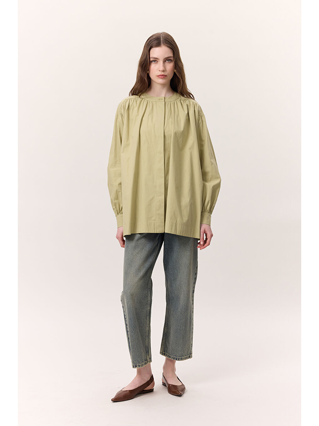 Yeşil Büzgü Detaylı Geniş Gömlek Adaçayı-3