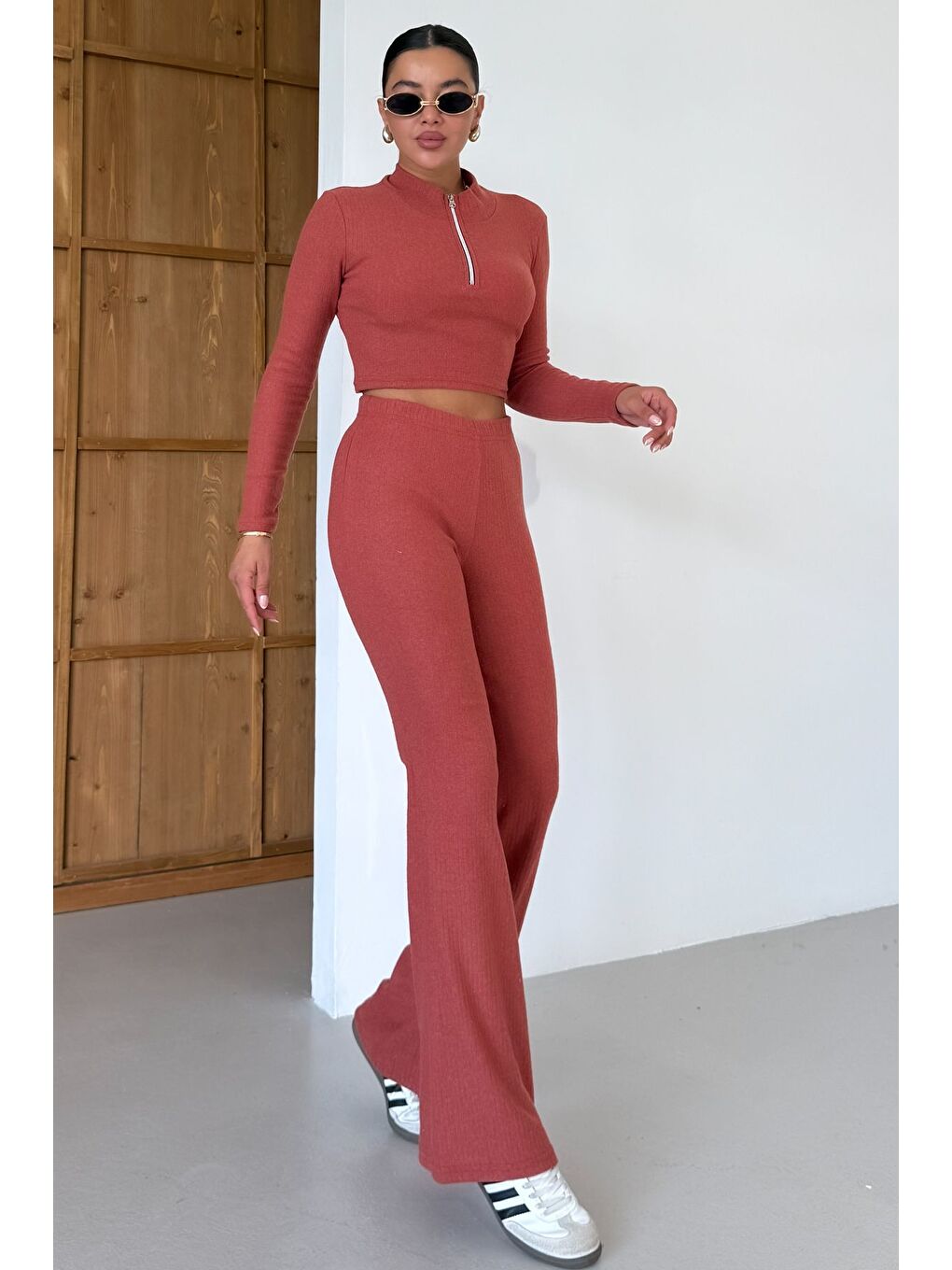 Turuncu Kadın Kiremit Yarım Fermuarlı Crop Alt-Üst Pantolonlu Takım