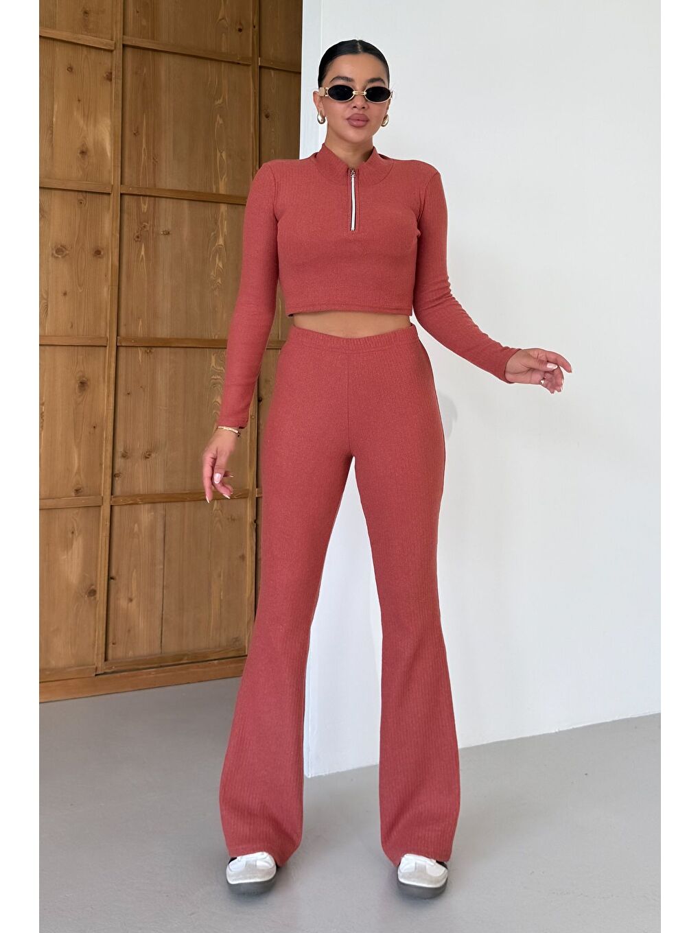 Turuncu Kadın Kiremit Yarım Fermuarlı Crop Alt-Üst Pantolonlu Takım-1