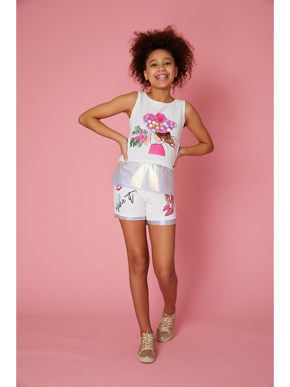 Ekru Kız Çocuk Baskılı Paraşüt Şort