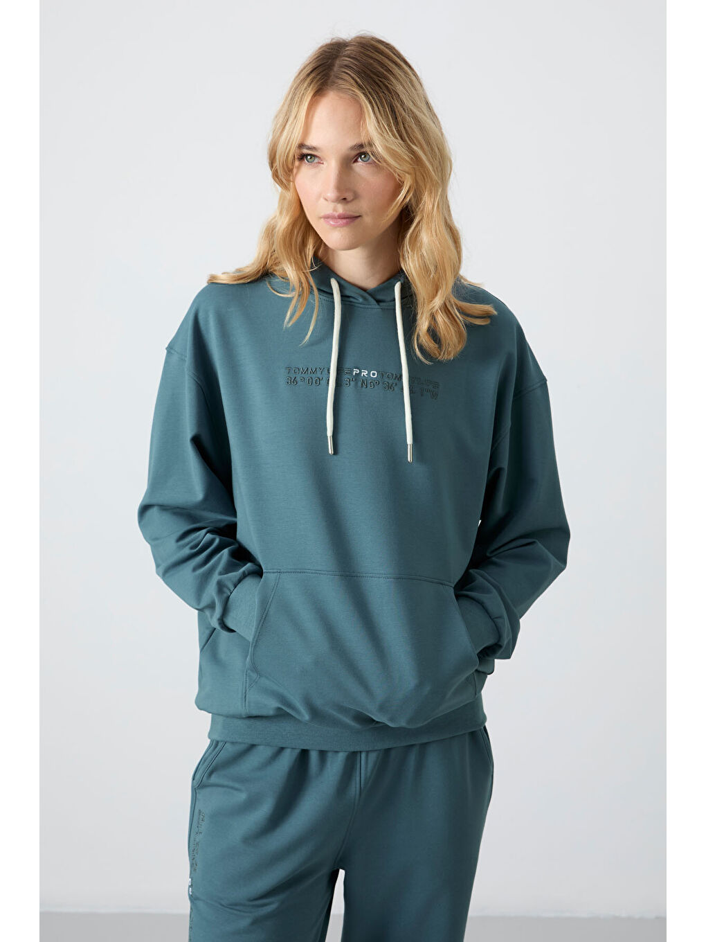 Orman Yeşili Kapüşonlu Kanguru Cep Oversize Lastik Paça Kadın Eşofman Takımı   95288-8