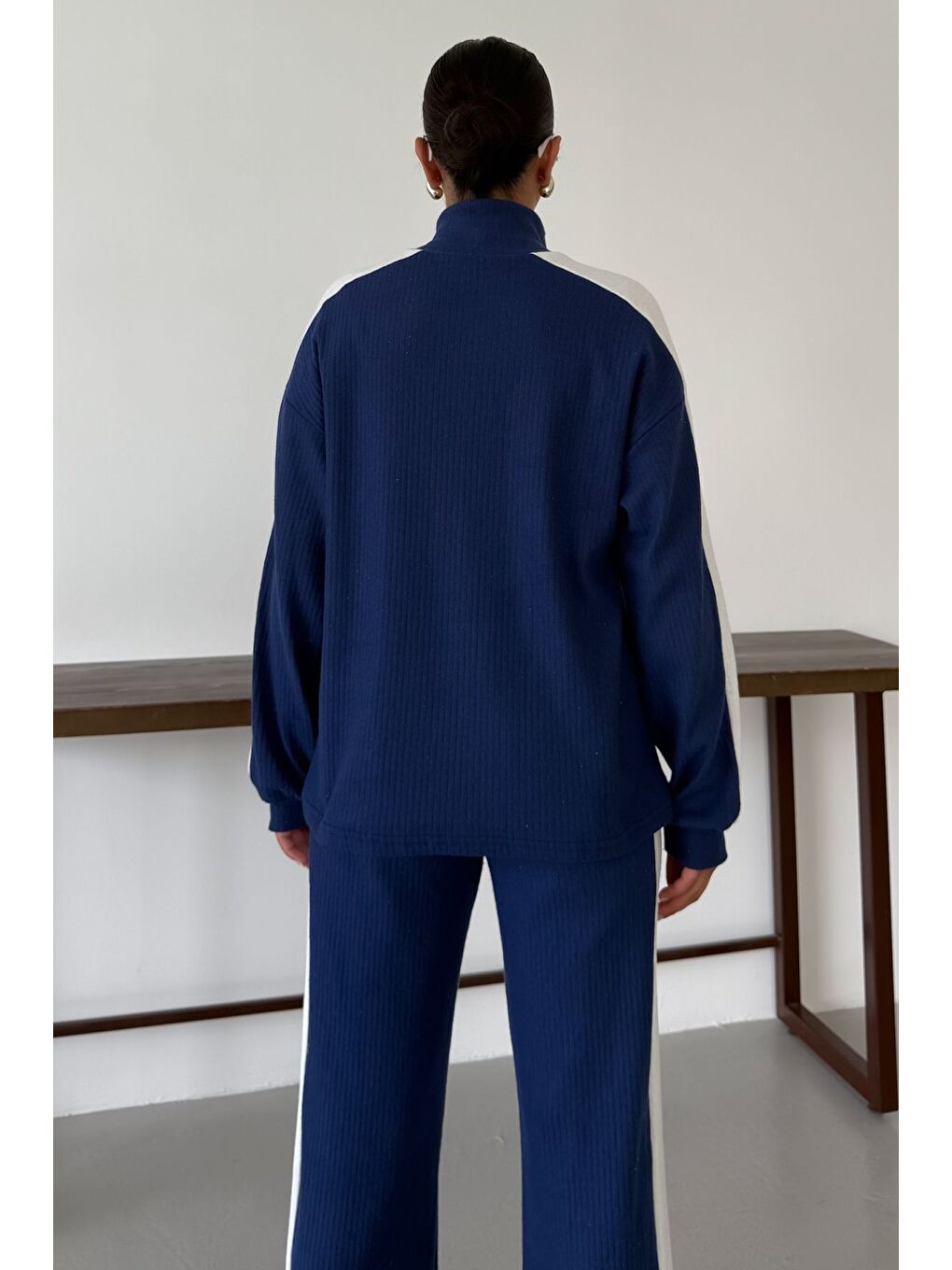Kadın Lacivert Dik Yaka Yarım Fermuarlı Kalın Çizgi Detaylı Alt-Üst Takım-5