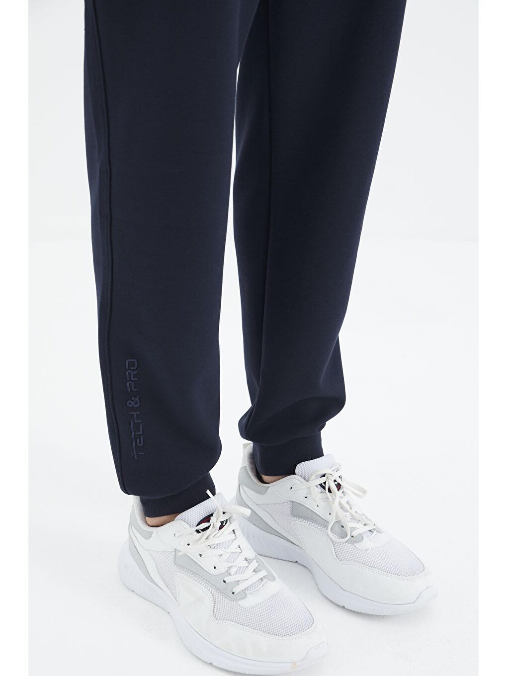 Fiesta - İndigo Dik Yaka Fermuarlı Kanguru Cep Detaylı Rahat Kalıp Erkek Eşofman Takımı - 85219-4