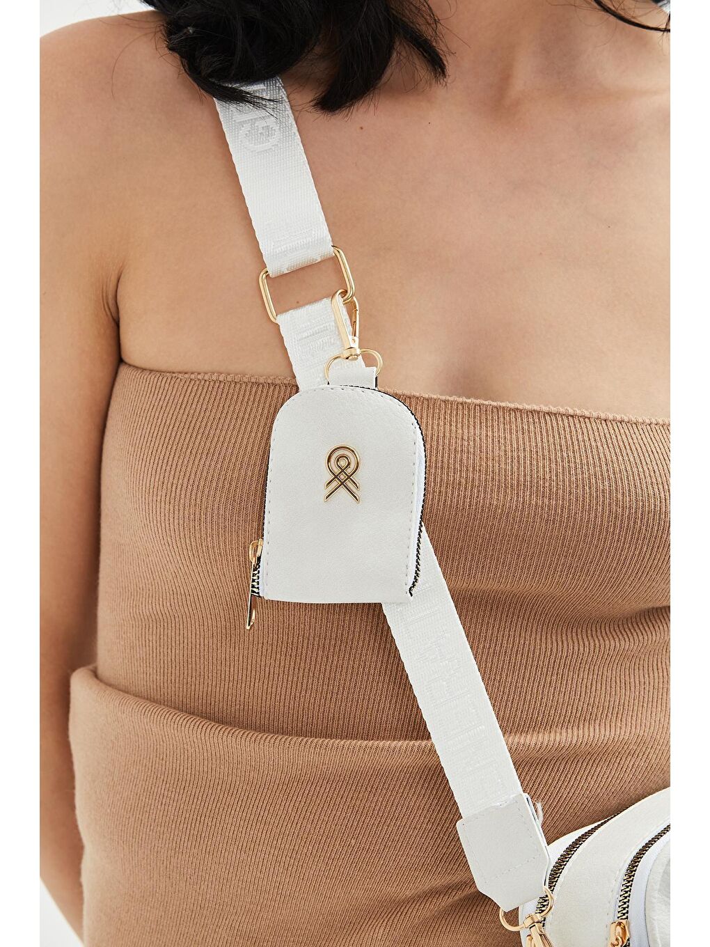 Uzun Askılı Cüzdan Detaylı Nadia Kadın Çapraz Çanta Beyaz-1