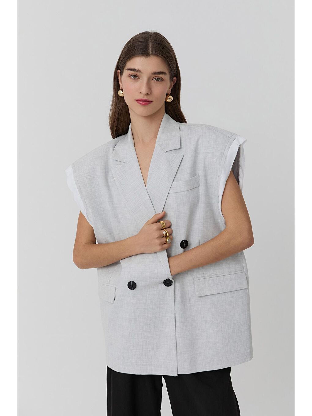 Garni Detaylı Sırt Dekolteli Yelek Açık Gri