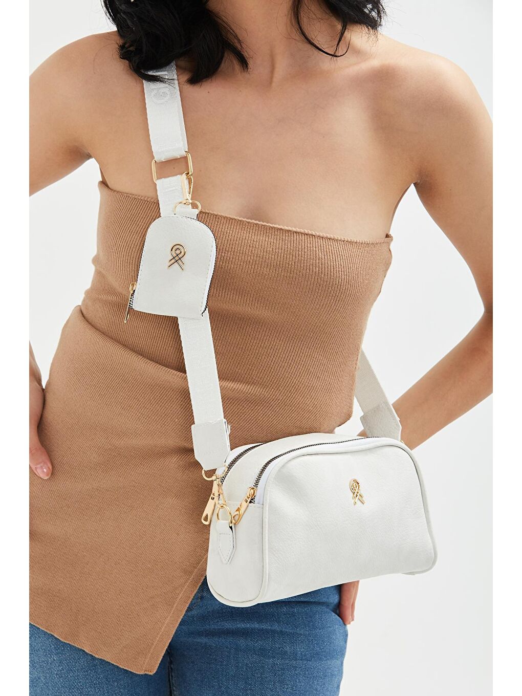 Uzun Askılı Cüzdan Detaylı Nadia Kadın Çapraz Çanta Beyaz-2