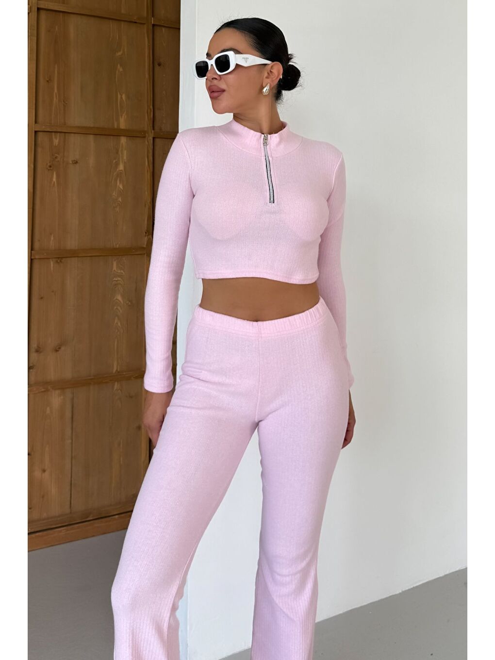 Kadın Pembe Yarım Fermuarlı Crop Alt-Üst Pantolonlu Takım-4