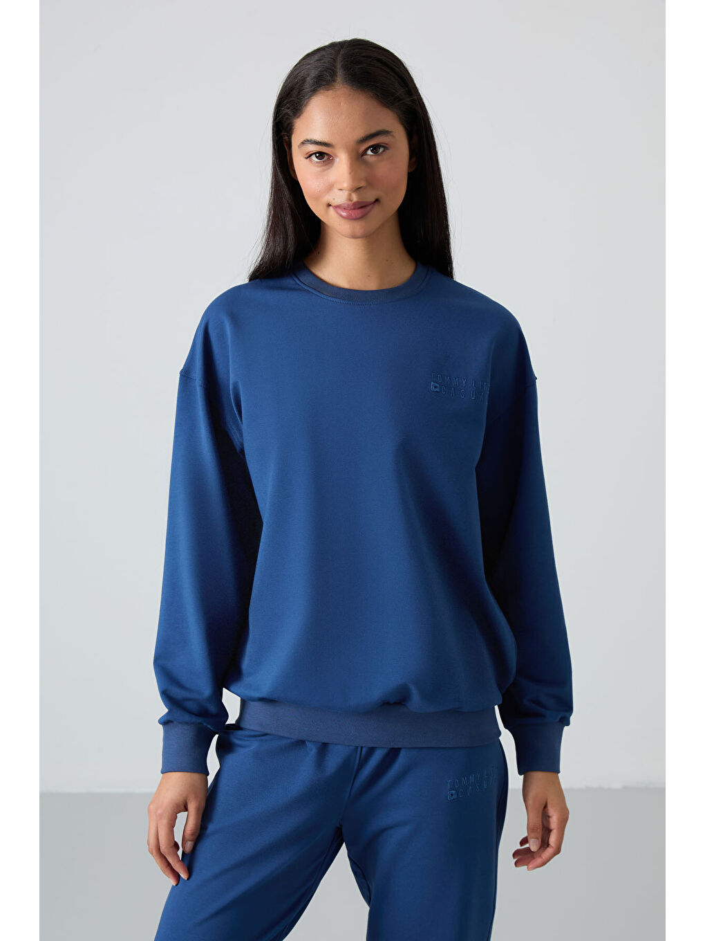 Mavi Parlament Basic Pamuklu O Yaka Oversize Lastik Paça Kadın Eşofman Takım - 95287-2