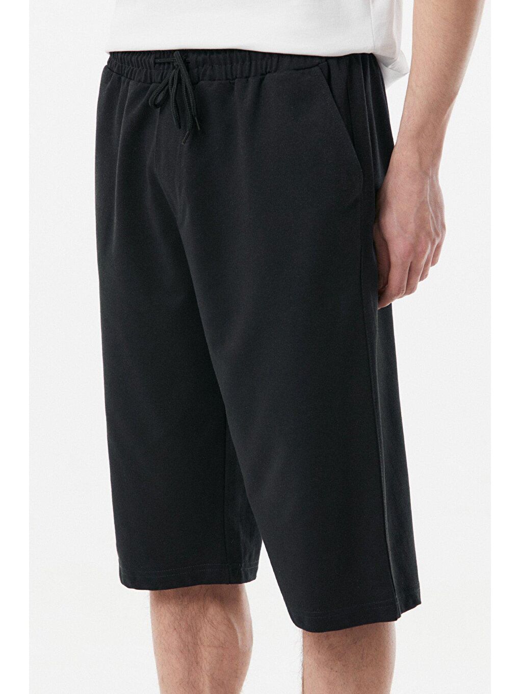 Siyah Beli Bağcıklı Cebli Kapri-3