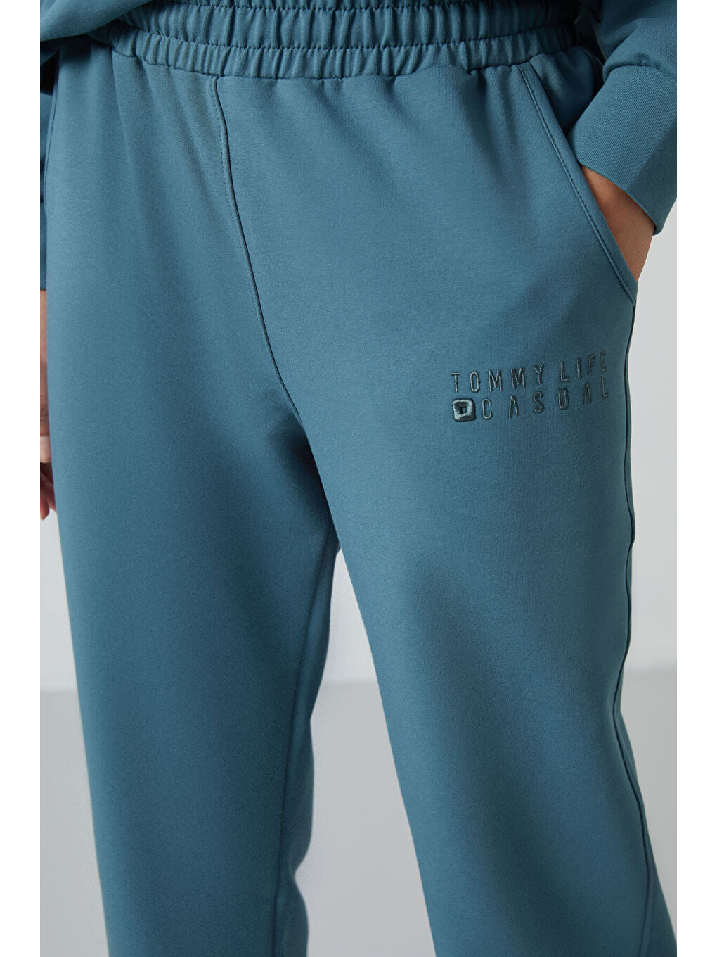 Orman Yeşili Basic Pamuklu O Yaka Oversize Lastik Paça Kadın Eşofman Takım - 95287-8