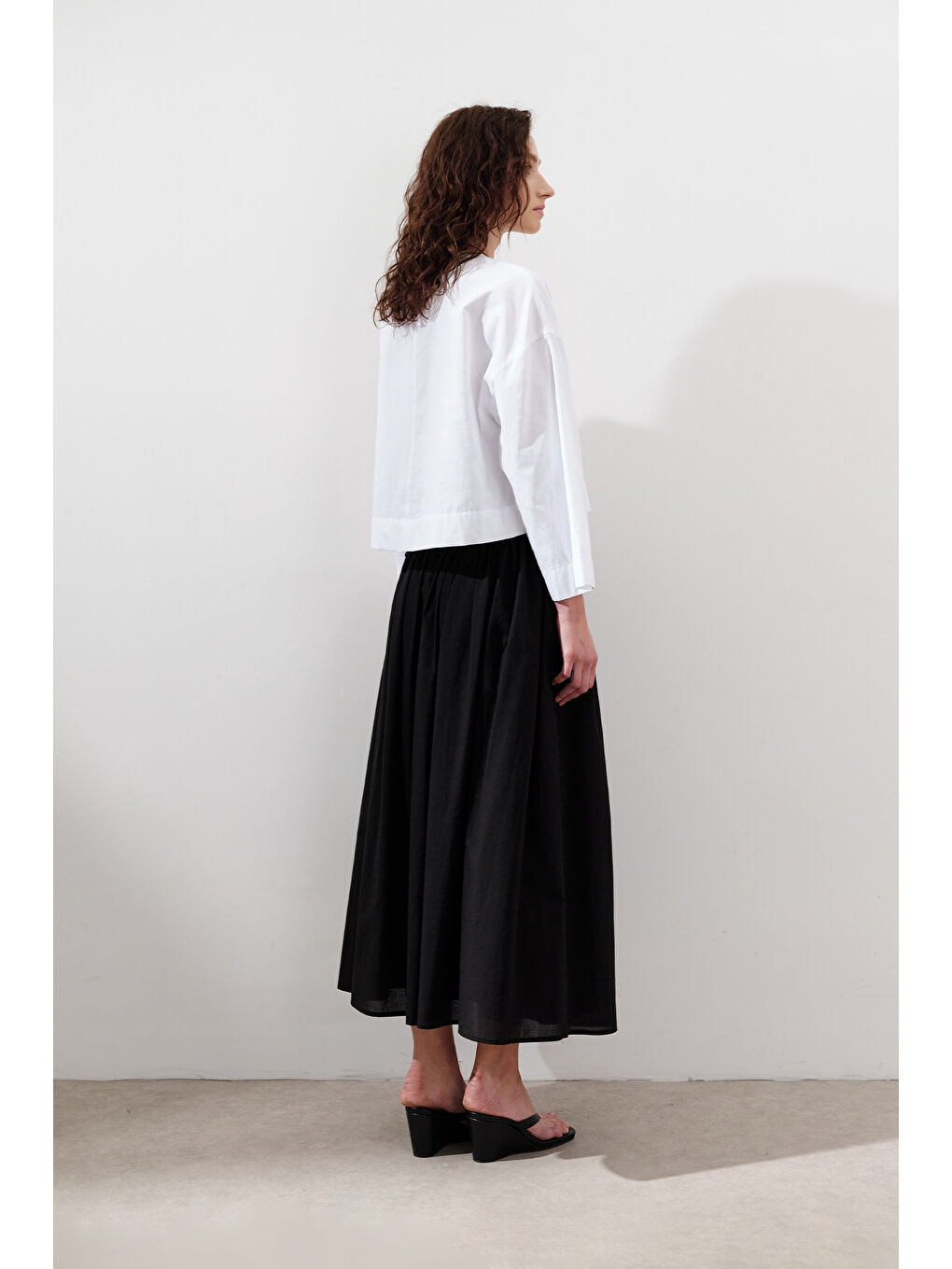 Pamuklu Crop Uzun Kol Bluz Ekru-3