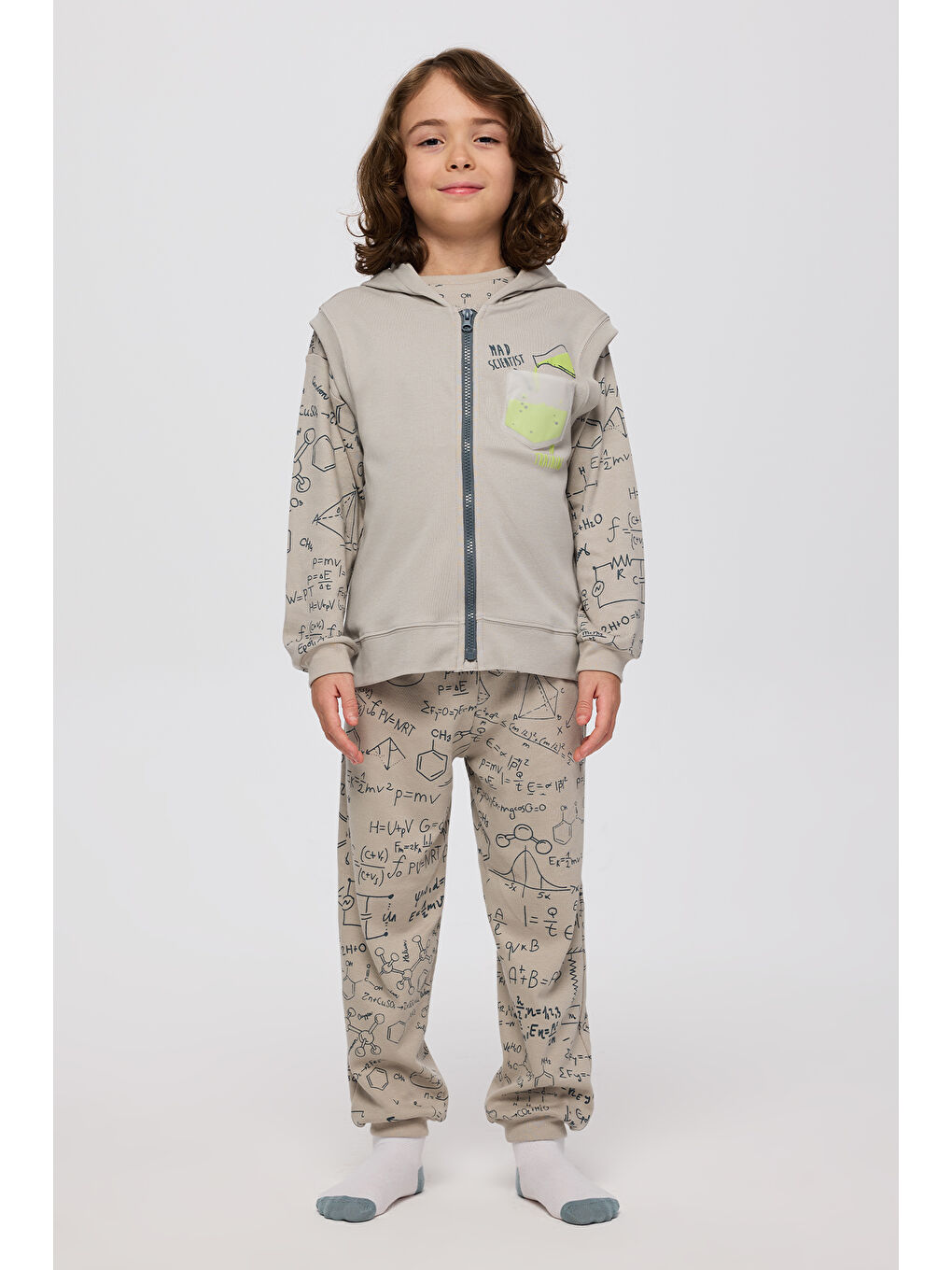 Bej Erkek Çocuk Baskı Detaylı Örme Taş Yelek