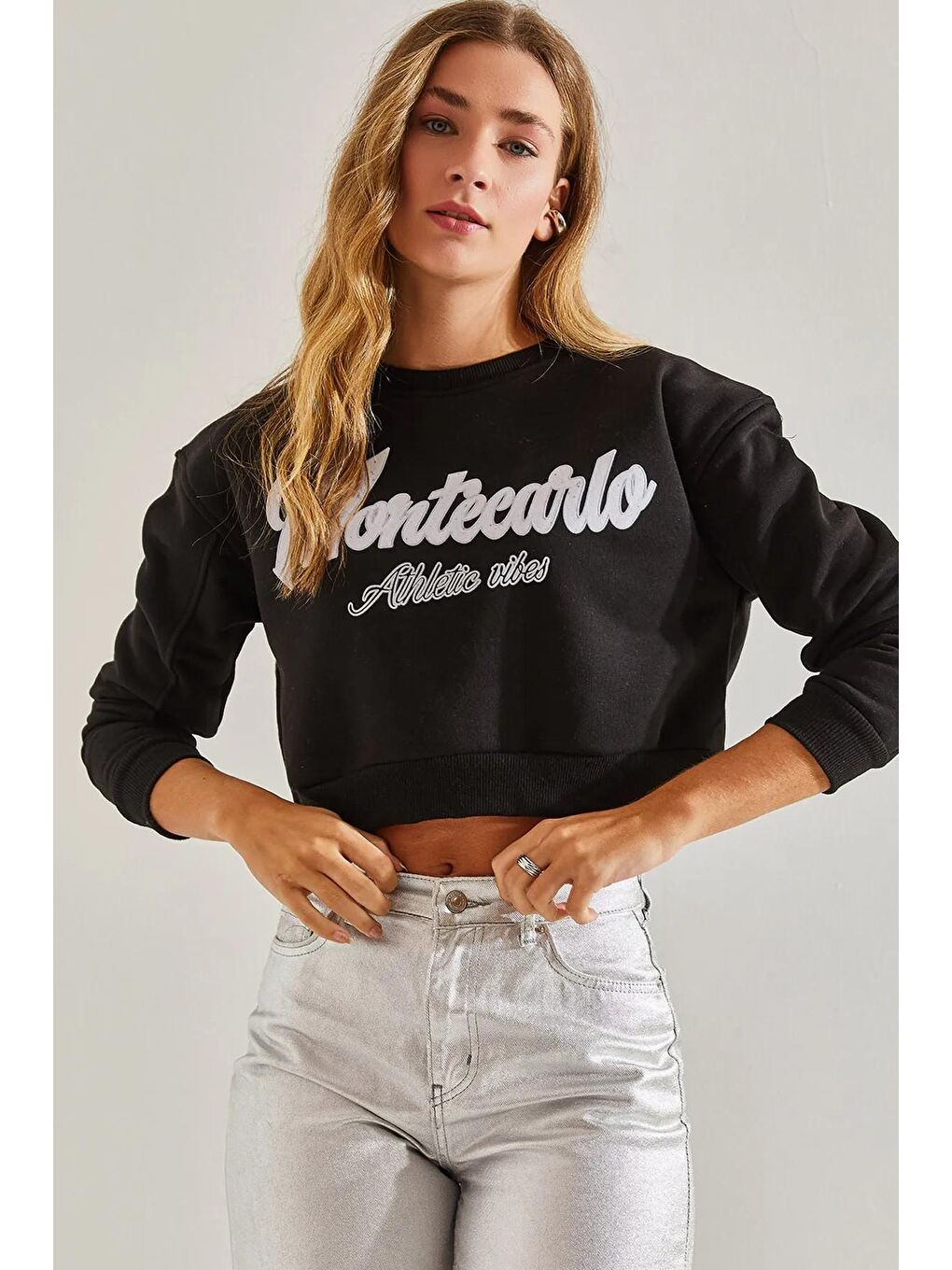 SHADE Siyah Kadın Baskılı Crop Üç İplik Sweatshirt - 2