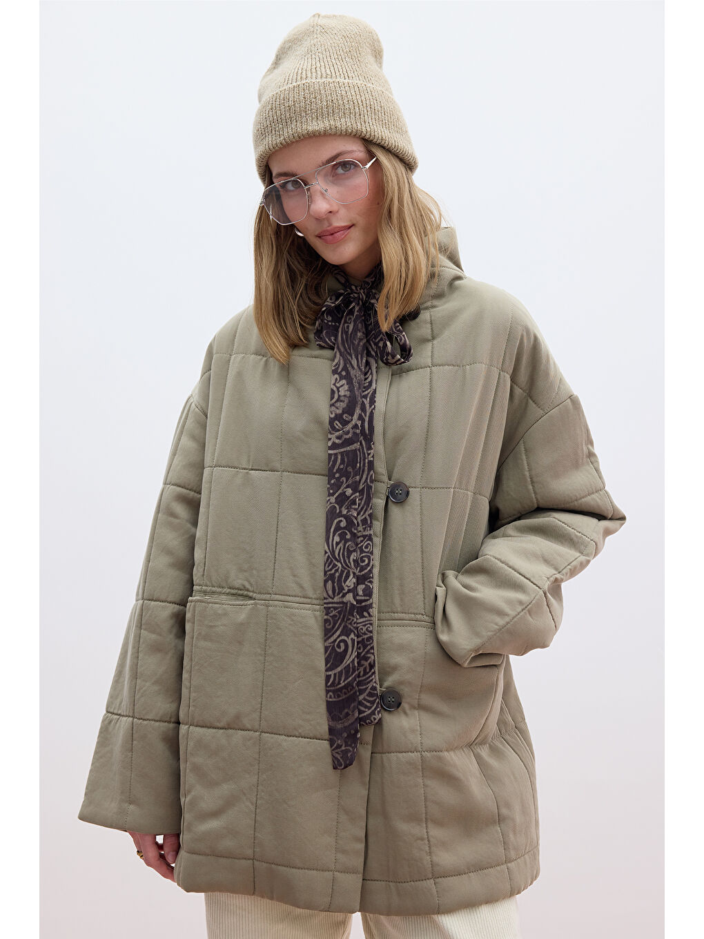 Yüksek Yaka Kapitone Mont Yeşil-3