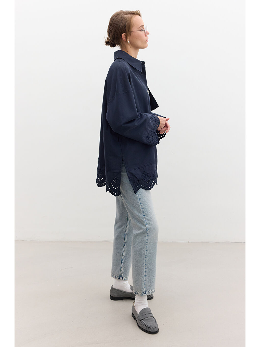 Nakış Detaylı Tasarım Trençkot Lacivert-5