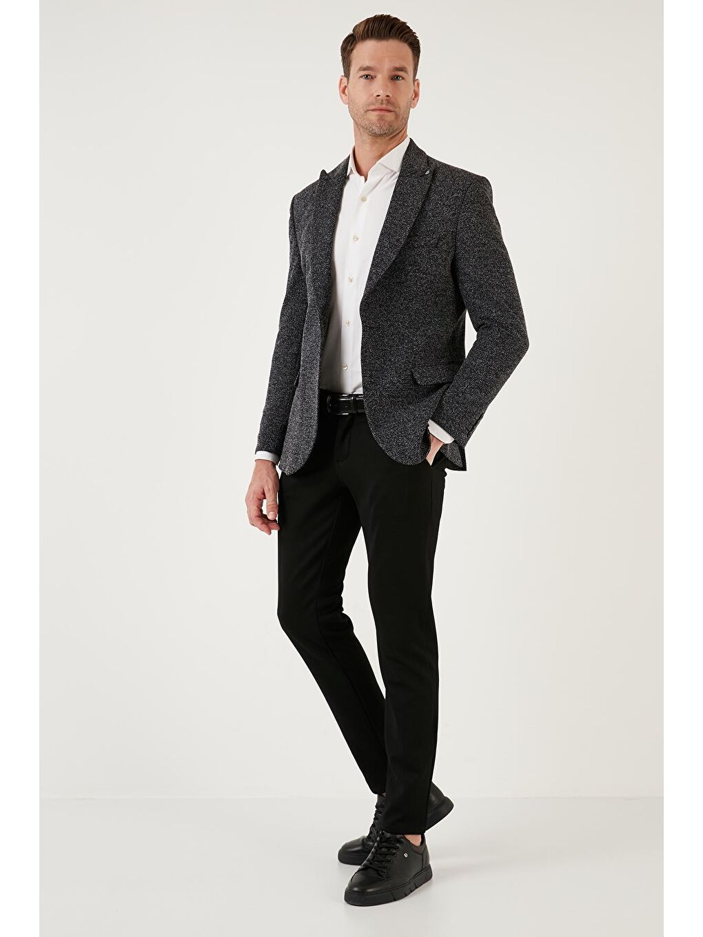 Siyah 6 Drop Çift Yırtmaçlı Slim Fit Blazer Ceket 659002-2