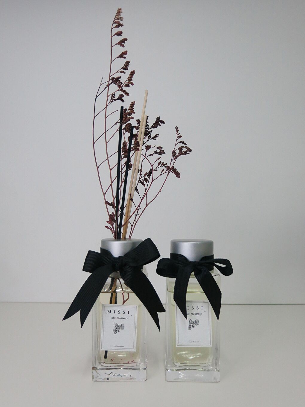 Renksiz 180 cc Kare Şişe Black Vanilya Oda Kokusu-1