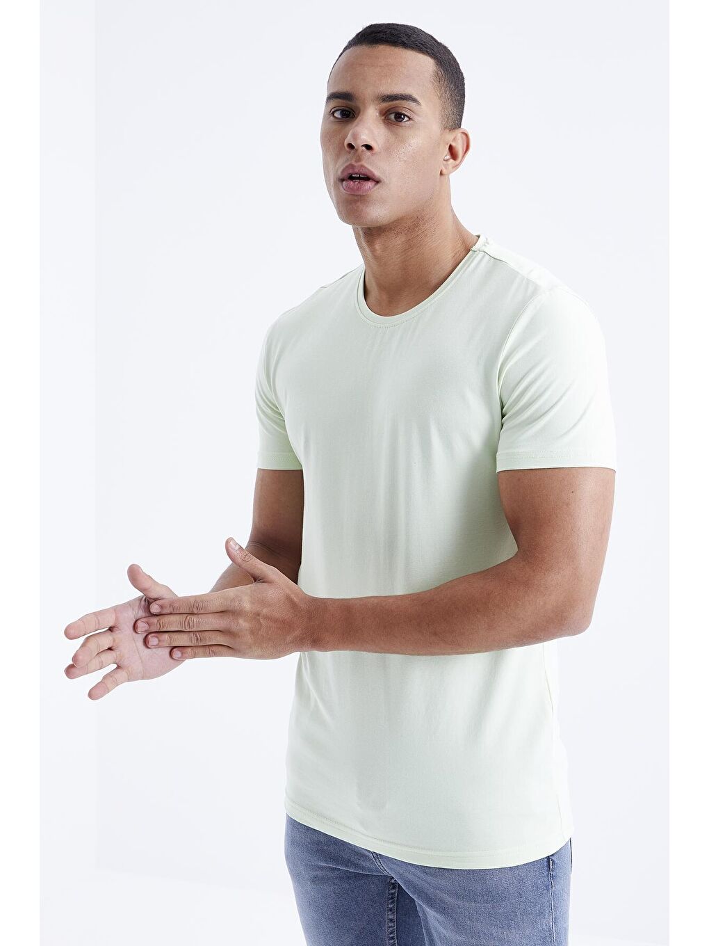 Açık Yeşil Erkek Basic Kısa Kol Standart Kalıp O Yaka Tişört - 87911