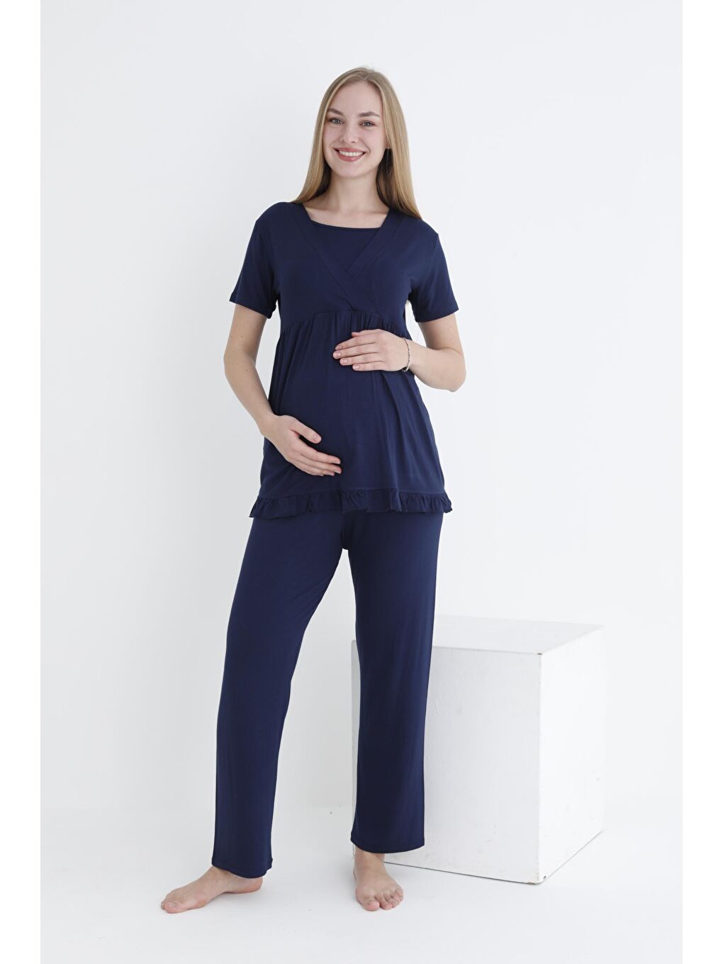 Lacivert Sabahlıklı Fırfır Detaylı Kısa Kol Emzirmeye Uygun Hamile ve Lohusa Pijama Takımı-3