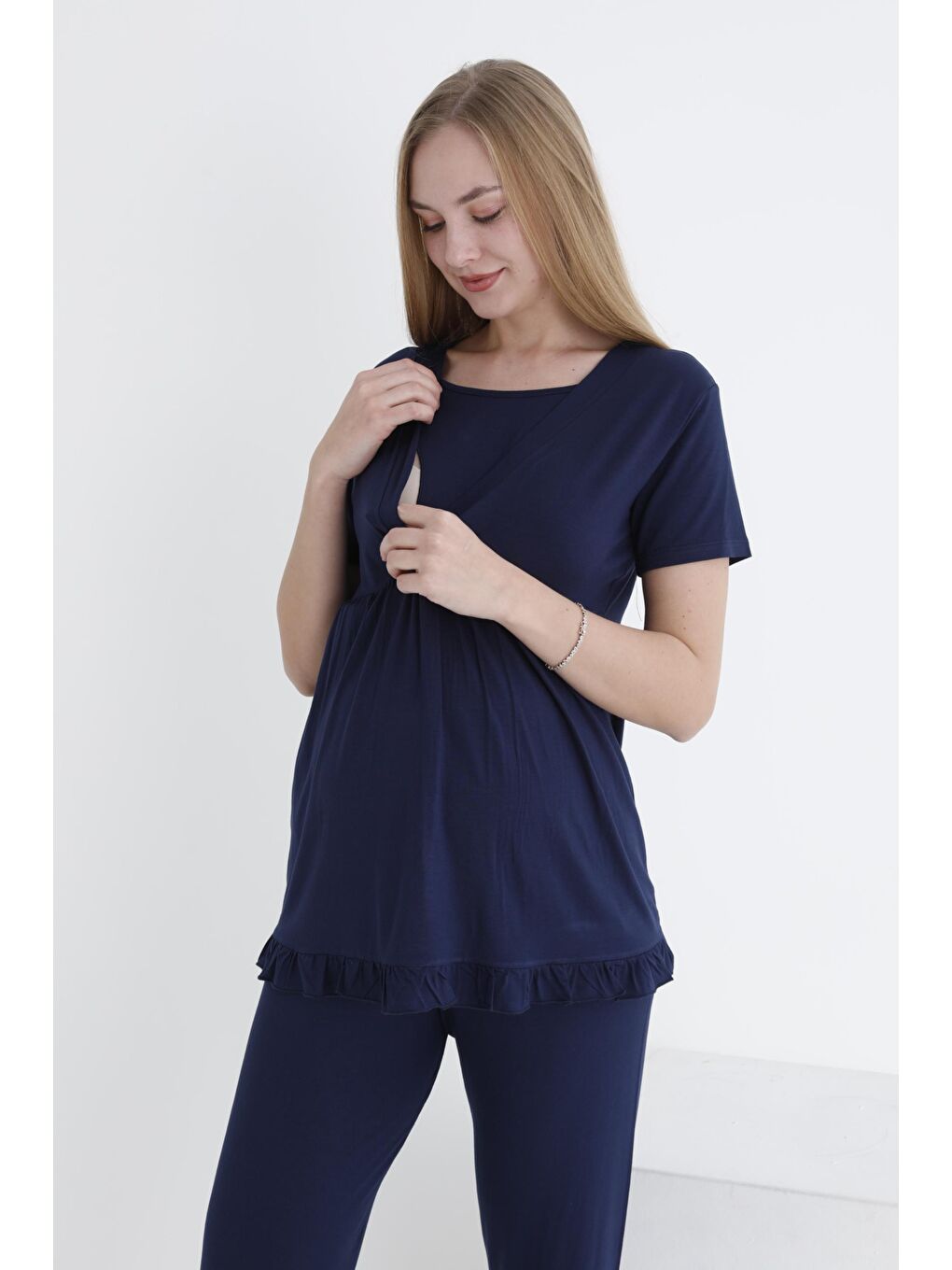Lacivert Sabahlıklı Fırfır Detaylı Kısa Kol Emzirmeye Uygun Hamile ve Lohusa Pijama Takımı-4