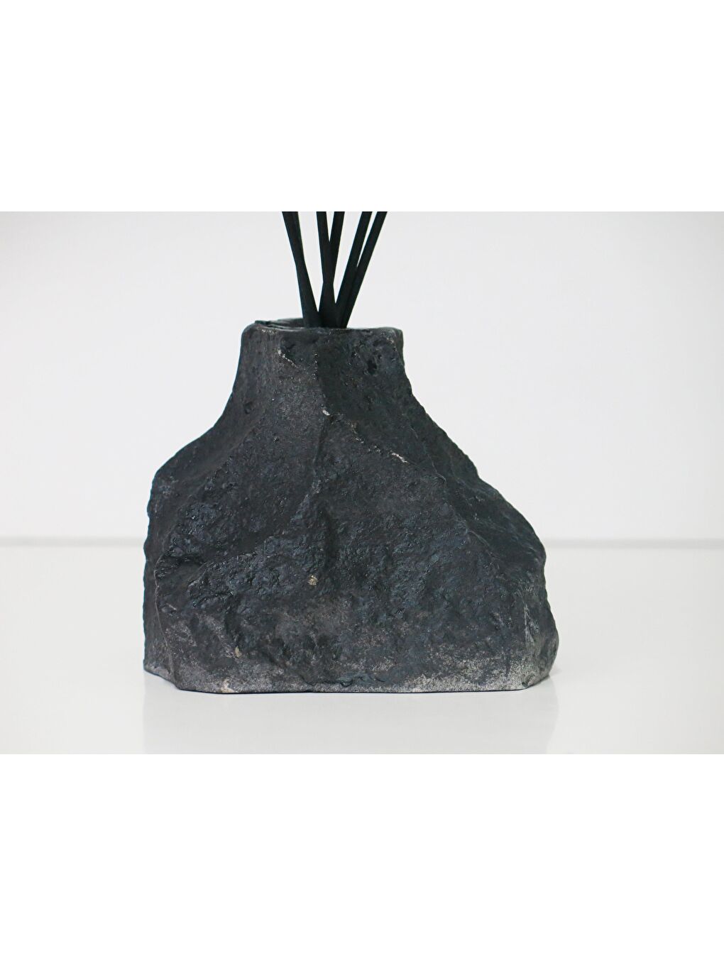 Gri Doğal Kaya Taşı Black Vanilya Oda Kokusu-1