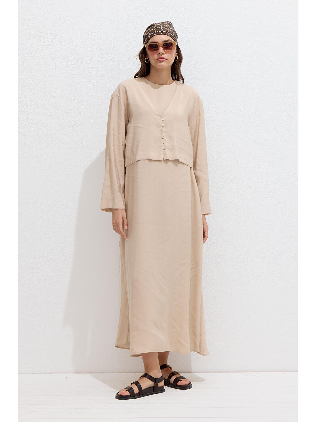 Lyocell Rahat Kolsuz Elbise Bej-2