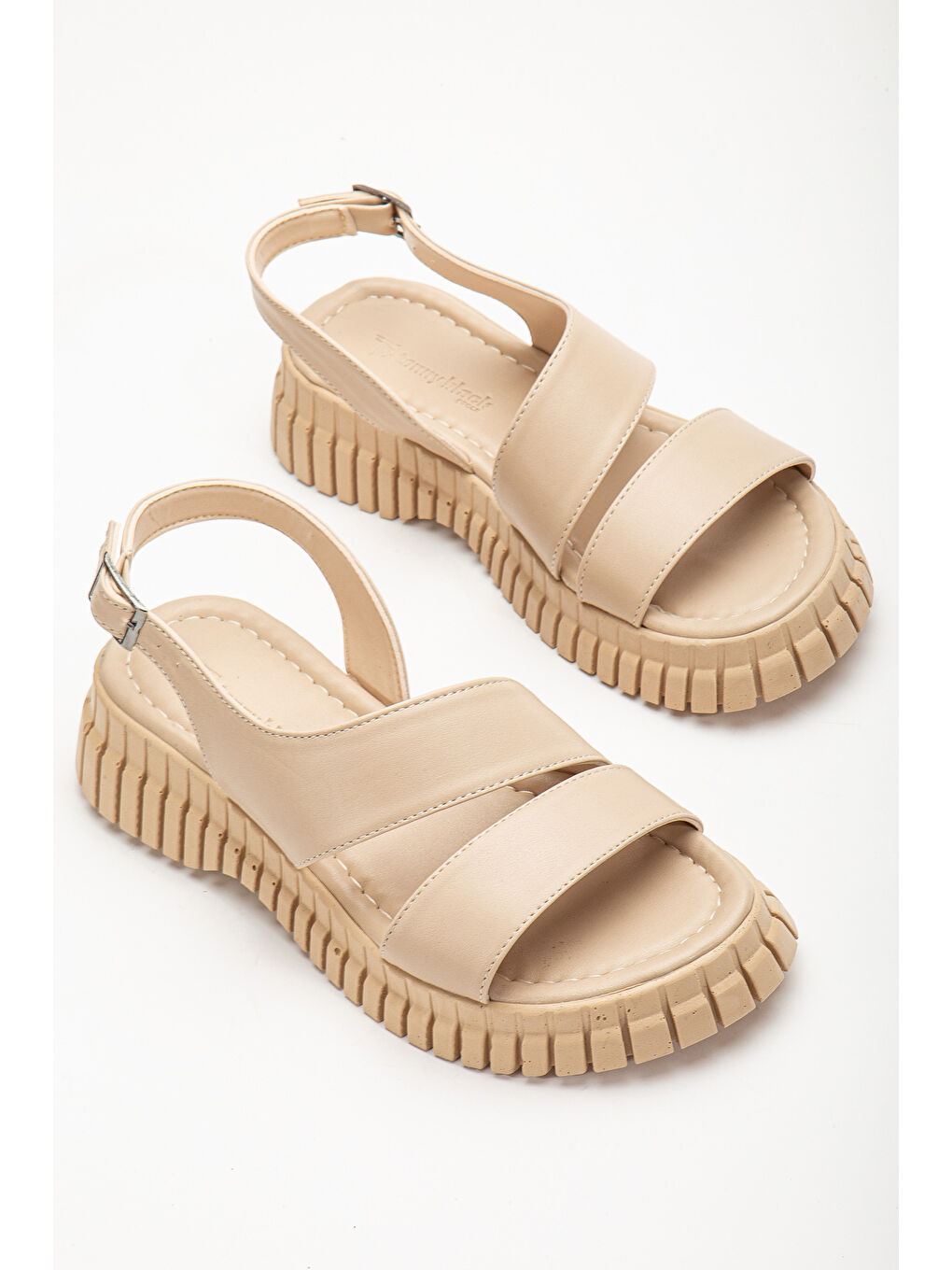 Bej Kadın Nude Kalın Poli Taban Bilekten Bağlamalı Tek Bantı Sandalet-3