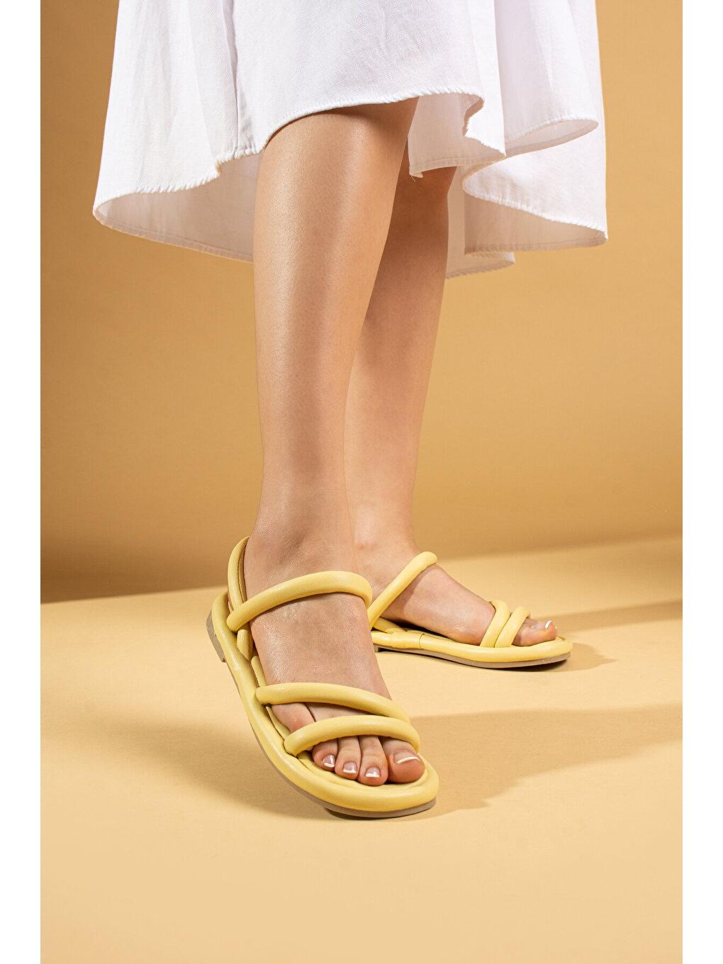 Sarı Çift Bant Rahat Taban Kadın Sandalet 007-75-23-2