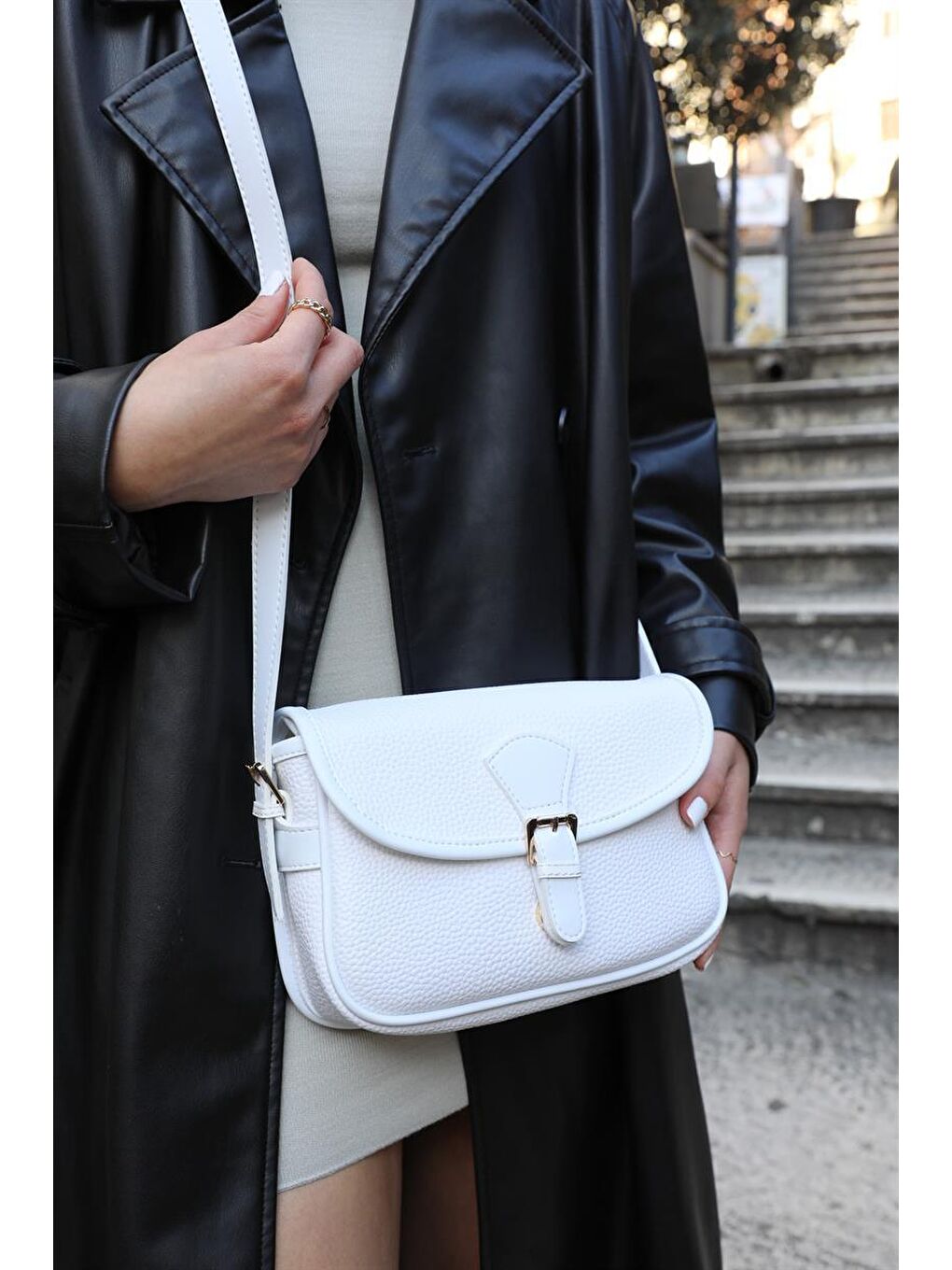 Silva Toka Kapaklı Çapraz Askılı Kadın Çanta - Beyaz-3