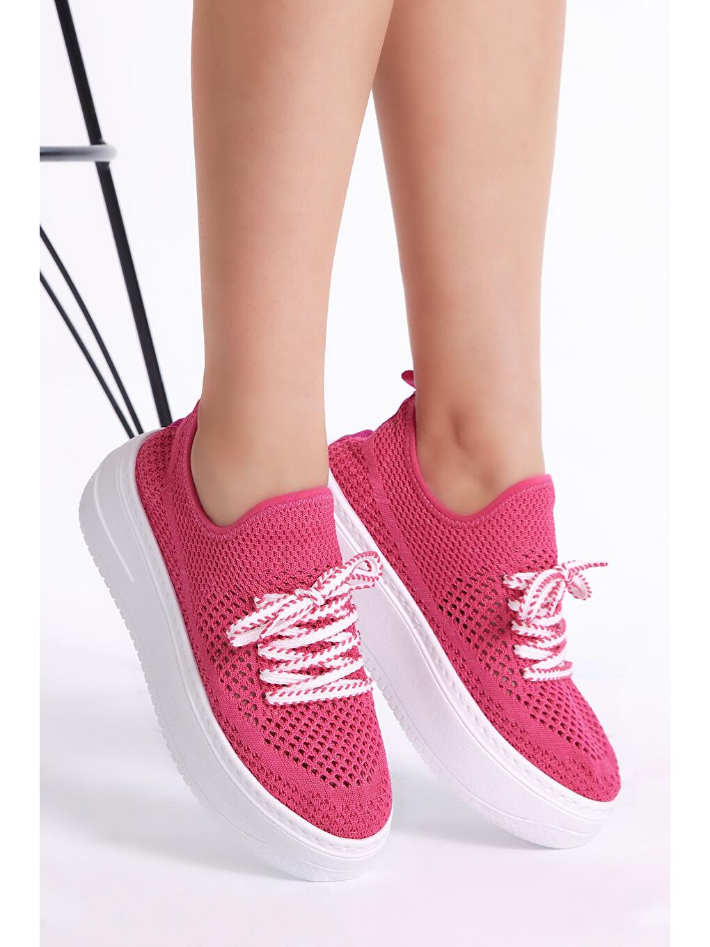 Kadın Fuşya Rahat Kalıp Yüksek Taban Bağcıklı Triko Sneaker-2