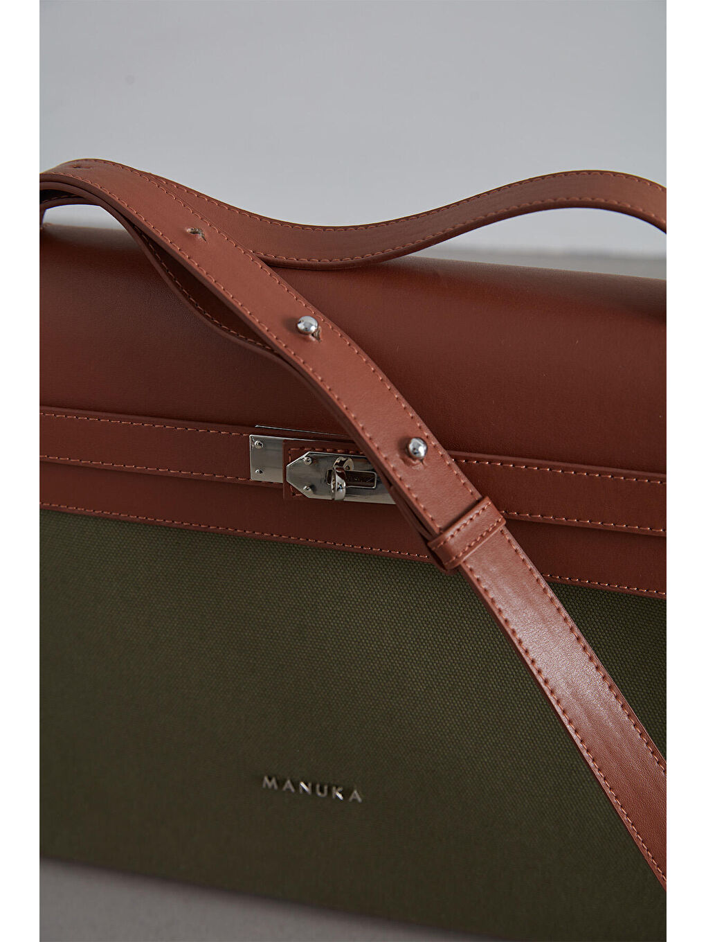 Deri Detaylı Kanvas Çanta Yeşil-6