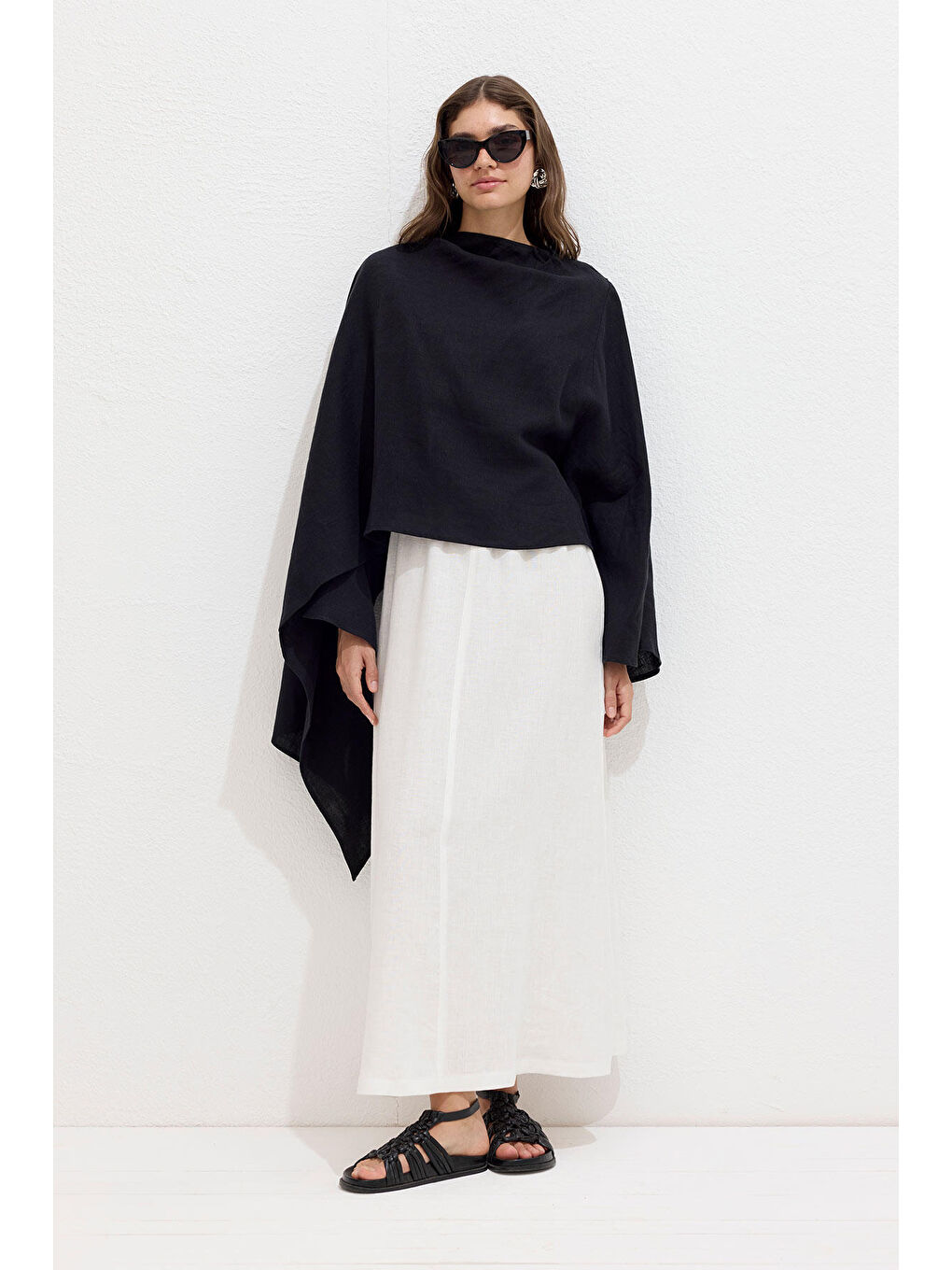 Asimetrik Keten Pelerin Bluz Siyah-5